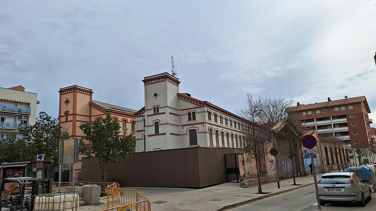 Naves de la antigua fábrica de Can Marfà en Mataró